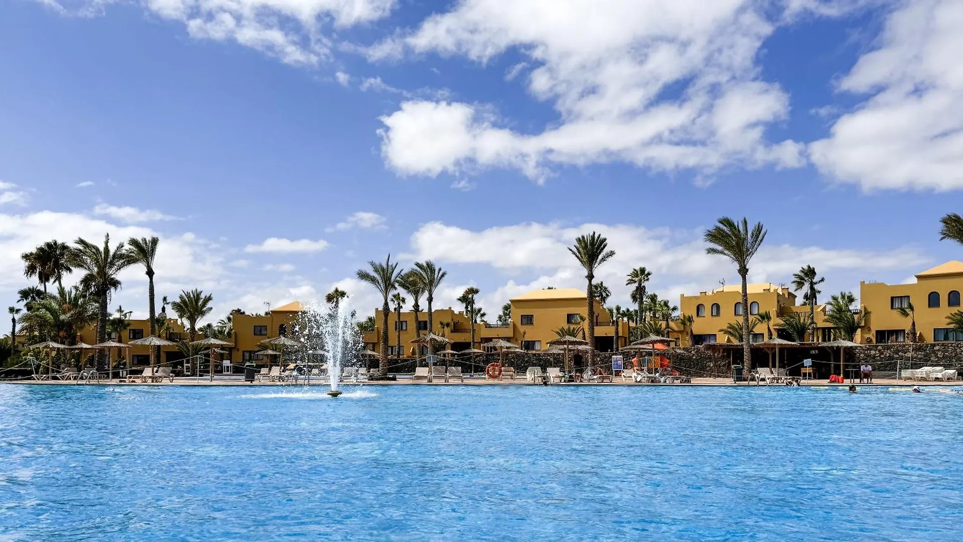 Holiday home Golden Dream, Swimming Pool And Parking Villa Corralejo Spain